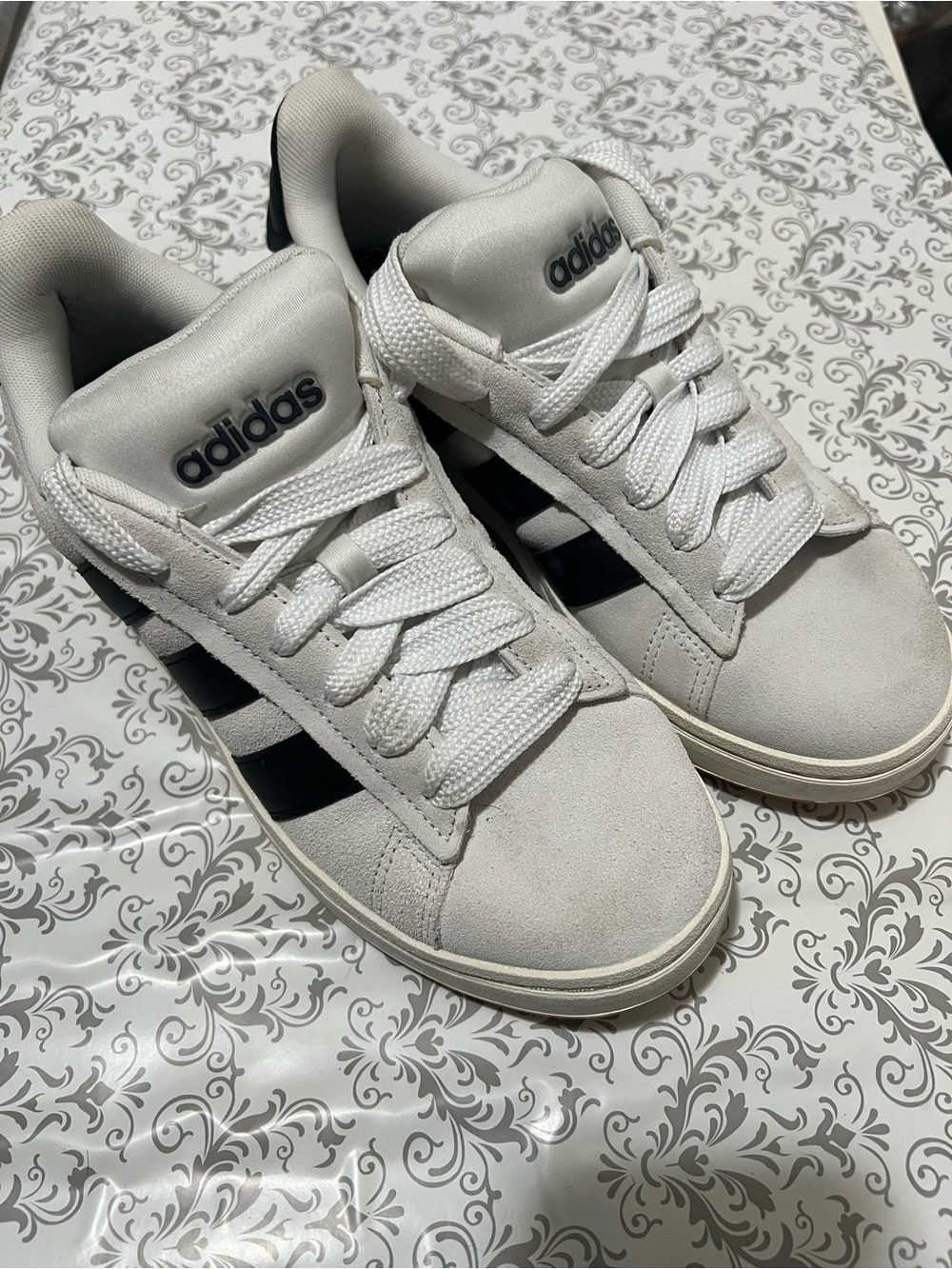 Adidas Grand Court Alpha '00s  8.5